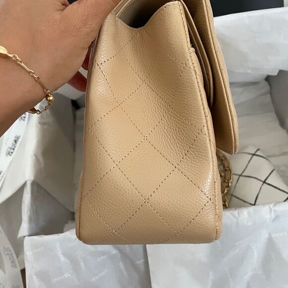 100% authentic CHANEL jumbo double flap beige clair caviar GHW - Picture 3 of 8